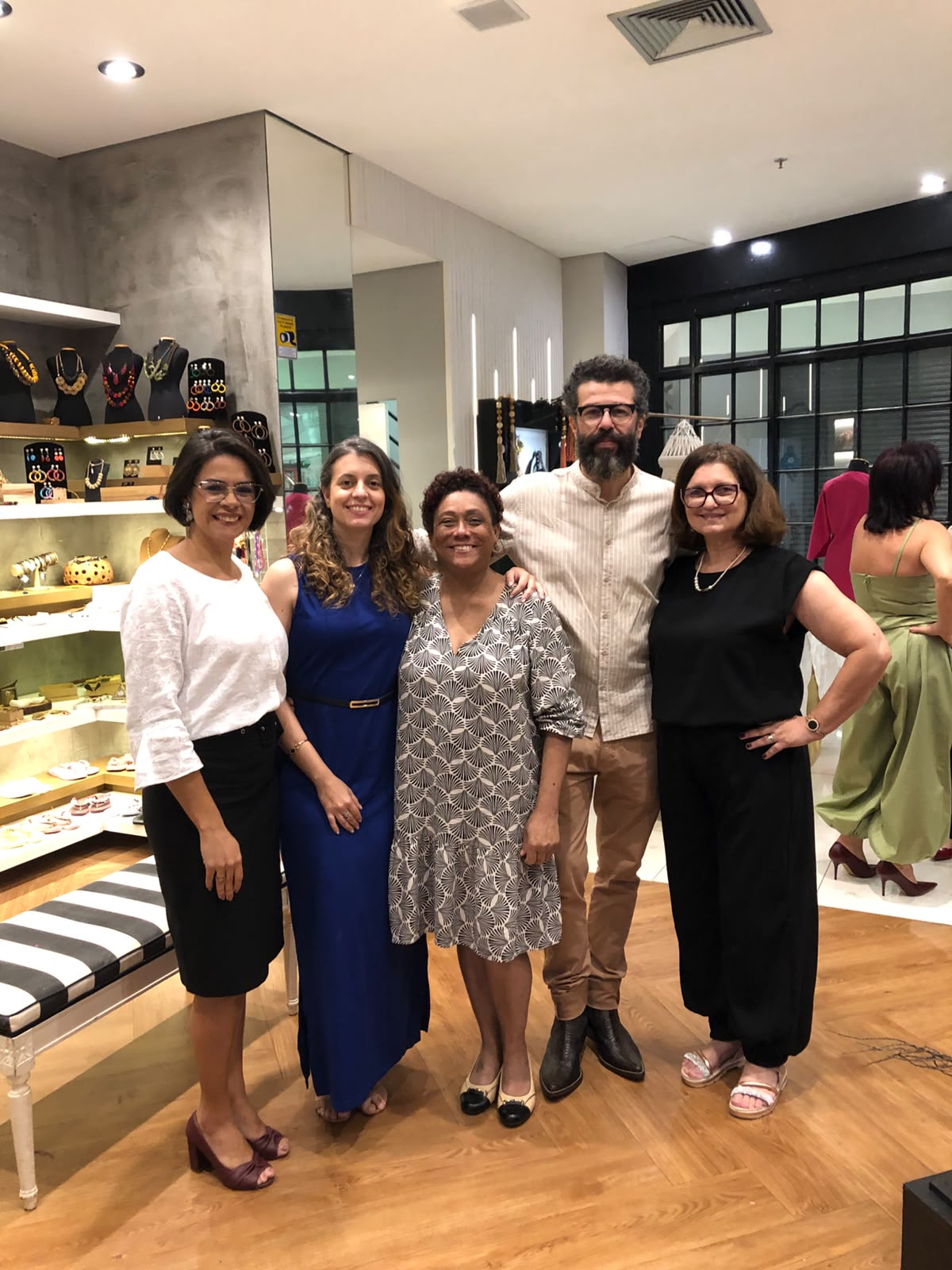 Associadas Diamante no Espaço Coletivo no Shopping Santa Úrsula